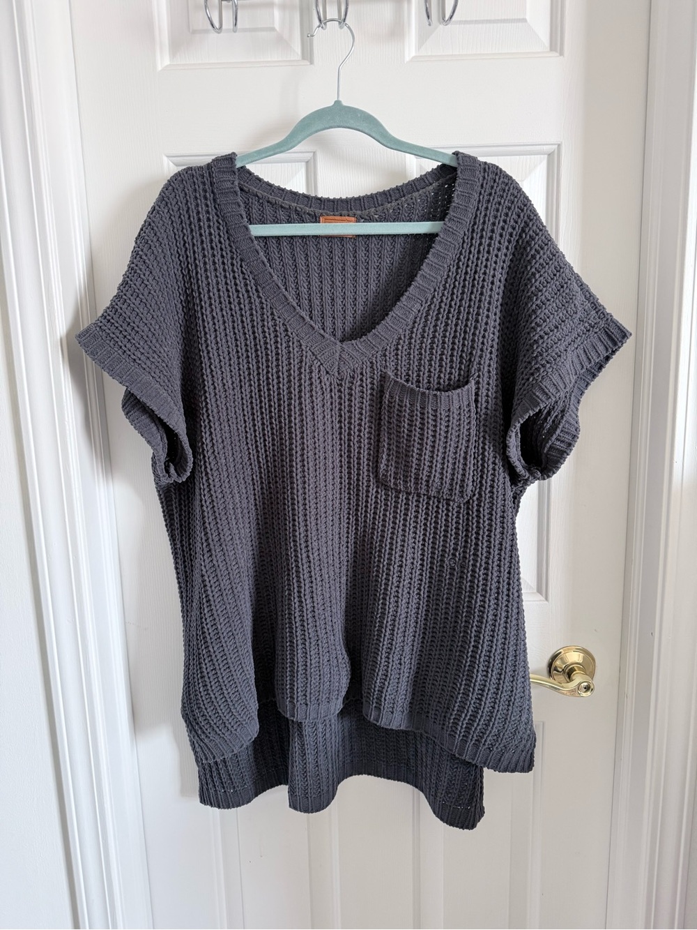Charcoal Gray V-Neck Chunky Knit Short Sleeve oversized Sweater Tunic layering